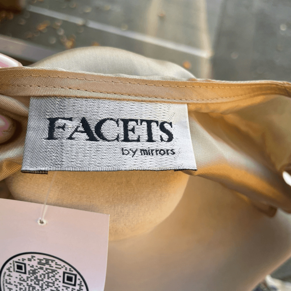 FACETS Tapestry Vest | Woven “Children of the World” | Size M | Vintage - Picture 4 of 5